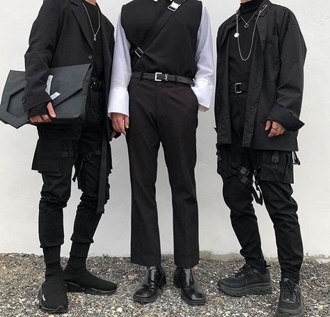 Tech Wear Men, Mens Comfy Outfits, Tech Wear Aesthetic, Korean Goth, Punk Aesthetic Outfit, Goth Fashion Men, Grunge Academia, Tech Outfit, Aesthetic Mens