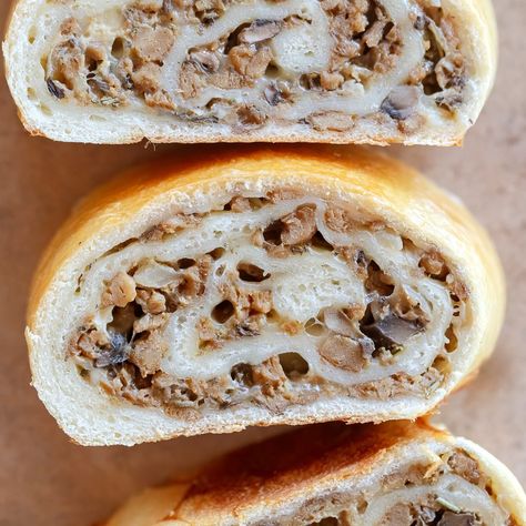 This breakfast sausage bread recipe is easy to follow and the savory, flavor-filled results are a delight to enjoy. Sausage Breakfast Bread, Rhodes Sausage Bread, Sourdough Sausage Bread, Sausage Bread With Frozen Bread Dough, Sausage French Bread, Sausage Breakfast Recipes, Sausage Cheese Bread, Breakfast Tailgate Food, Sausage Bread Recipe