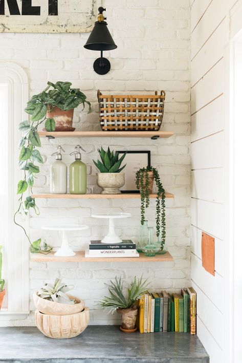 Plants And Books, Plant Diy, Decor Ikea, Weekend Projects, Magnolia Homes, Cottage Kitchen, Joanna Gaines, Shelf Styling, Diy Plants