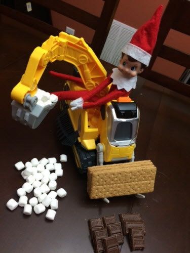 Funny Elf On The Shelf, Awesome Elf On The Shelf Ideas, Construction Zone, Santa Helper, Holiday Door, Elf On The Shelf Ideas, Shelf Ideas, Construction Site, On The Shelf