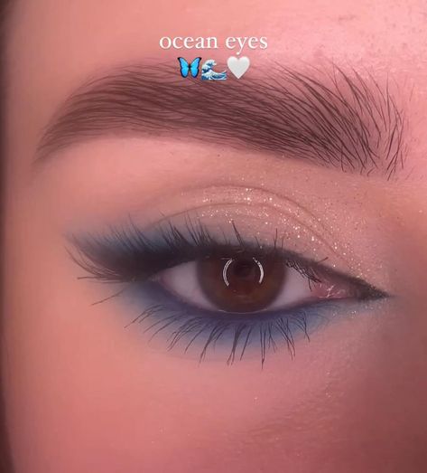 Membentuk Alis, Viral Makeup, Prom Eye Makeup, Beginners Eye Makeup, Eye Makeup Techniques, Ocean Eyes, Makeup Tutorial Eyeliner, Makeup Artist Tips, Eye Makeup Pictures