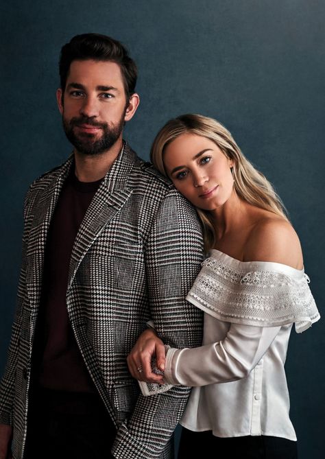 How perfect are these two? I’m thinking they rank easily in the top 3 of everyone’s “favorite celeb couples” list. #johnkrasinski #emilyblunt #johnkrasinskiandemilyblunt #krunt #celebritycouple #celebritycouples #celebrity #celebritylove Couples Business Photoshoot, Family Business Photoshoot, Couple Business Photoshoot, Family Of 3 Photoshoot Studio, Older Couples Photoshoot Poses, Couples Headshots, Korean Celebrity Couples, Interracial Celebrity Couples, Older Couple Photography