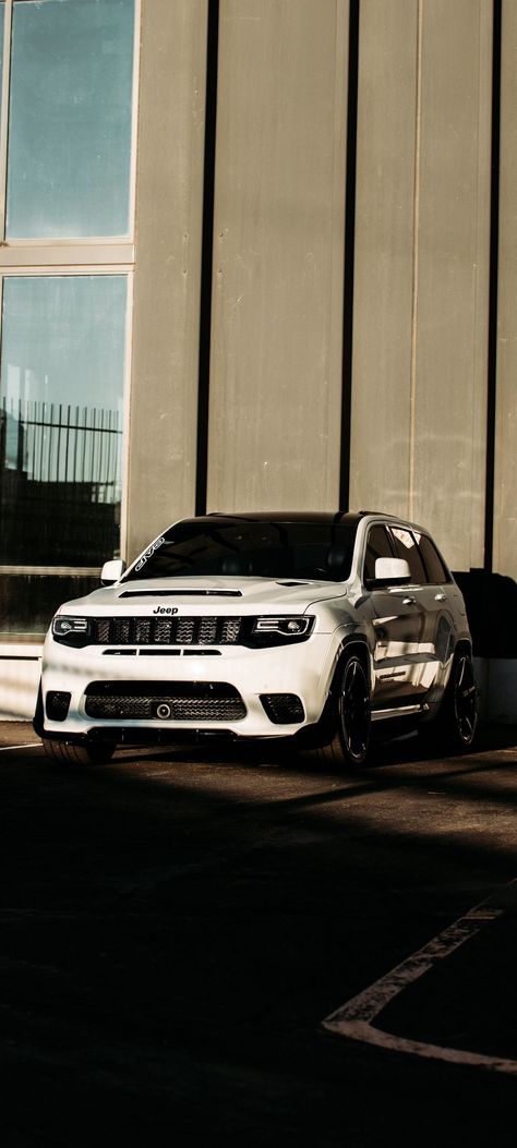 Jeep Srt Wallpaper, Srt8 Jeep, Jeep Srt, Srt Jeep, Jeep Srt8, Mopar Jeep, Jeep Wallpaper, Car Iphone Wallpaper, Dodge Charger Hellcat