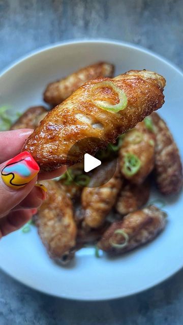 Anthea Malialis on Instagram: "These New Orleans roasted wings are 🔥 The juiciest tastiest air-fried chicken wings made with one special seasoning. I promise you if you can get your hands on this it is a must try! The flavours are unreal and enhances the chicken wings to another level! It’s a New Orleans roasted seasoning and can be found in most Asian supermarkets.
.
25-30 Chicken wing (wingettes)
1 McCormick New Orleans roasted wing seasoning 
30ml water
Oil spray

*Wash and make 3 slices on the top of the chicken wings.
*Add seasoning to a large bowl
*Add 30ml of water and whisk until smooth 
*Add chicken wings to bowl with the sauce, coat the wings evenly, cover with cling film wrap and refrigerate for 2hrs or overnight night.
*place the wings in the air fryer tray separate from each Roasted Wings, Wing Seasoning, Wings In The Air Fryer, Night Place, Air Fried Chicken, Fried Chicken Wings, Chicken Wing, Cling Film, The Sauce