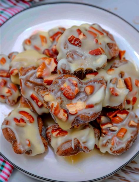 Oklahoma Sooner Nut Candies - Easy DIY Recipes Oklahoma Sooner Nut Candies, Oklahoma Sooner Nut Candy, Oklahoma Nut Candy 12 Tomatoes, Oklahoma Nut Candy Recipe, Oklahoma Candy, Oklahoma Nut Candy, White Bean Soup Recipes, Slow Cooked Chicken, Bean Soup Recipes