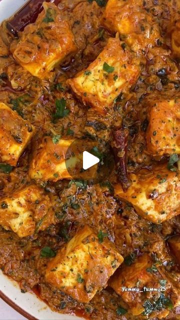 Today's Recipe | Inspiring Cooking 👨‍🍳 on Instagram: "Restaurant style Paneer Butter Masala...

Ingredients-
350g Paneer
3-4 Onion/pyaaz
10-12 Garlic cloves
1 inch Ginger
2 Green chillies
3-4 tomatoes
handful of cashews
1tsp red chilli powder
1tsp coriander powder
1/4th tsp turmeric
1/2tsp kashmiri red chilli
Salt to taste
2-3tbsp oil
1 cube butter (you can add more)
Whole spices (cumin seeds/ jeera, dried red chilli/
sukhi lal mirch, black cardamom/ badi elaichi, Black
pepper/ kali mirch)
1 tbsp fresh cream
1/2tsp Garam masala
Dried fenugreek
Coriander leaves

This quantity is enough to serve 3-4 people.

#paneerbuttermasala #paneerrecipes #paneertikka
#paneerlove #recipeoftheday #easyrecipes
#lunchideas #restaurantstyle #foodfood
#northindianfood #foodstagram #foodblogger 168K
#foodief Lal Mirch, Paneer Masala Recipe, Butter Paneer, Butter Masala Recipe, Paneer Butter Masala, Black Cardamom, Butter Masala, Chilli Paneer, Whole Spices