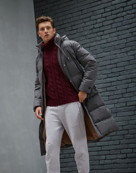 Grey Puffer Coat, Grey Man, Mens Turtleneck, Winter Outfits Men, Clothes And Accessories, Down Coat, Business Casual Outfits, Accessories For Men, Men's Coats And Jackets