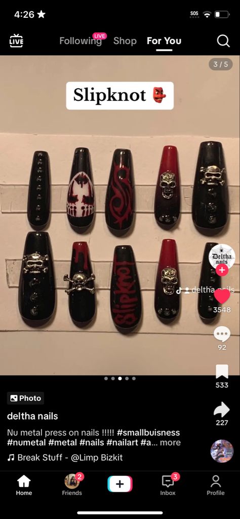 Grunge Press On Nails, Slipknot Nails Acrylic, Deftones Nails Ideas, Slipknot Nail Art, Metal Head Nails, Korn Nail Ideas, Korn Band Nails, Korn Nail Art, Rock Band Nails