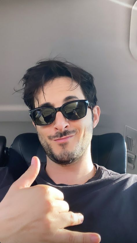 Tomer capone with sunglasses Tomer capone in car Tomer Capon, Tomer Capone, The Boy Cast, Disney Descendants Movie, Райан Гослинг, New Pic, Dragon Ball Painting, Boys Wallpaper, Minecraft Designs