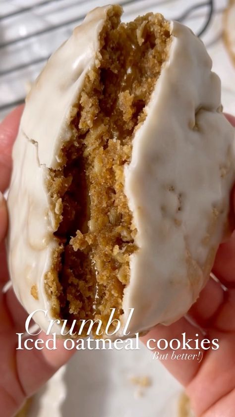 chahinez_tbt on Instagram: Iced oatmeal cookies > regular oatmeal cookies or nah? Follow @chahinez_tbt for the best copycat cookie recipes ever! These Crumbl glazed… Crumbl Cookie Copycat Iced Oatmeal, Crumbl Oatmeal Cookies, Crumbl Oatmeal Chocolate Chip Cookie Recipe, Crumbl Iced Oatmeal Cookie Copycat, Crumble Oatmeal Cookie Copycat Recipe, Crumbl Oatmeal Skillet Cookie Copycat, Copycat Crumbl Cookies Iced Oatmeal, Copycat Cookie Recipes, Glazed Cookies