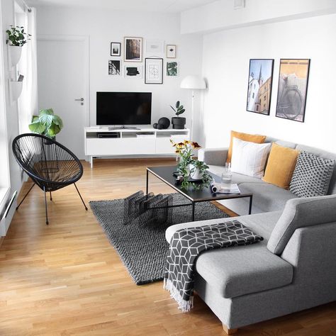 Decor Studio, Small Apartment Living Room, Small Living Room Decor, Living Room Decor Modern, Apartment Inspiration, Living Room Decor Apartment, Living Room Inspo, A Living Room, Apartment Living Room