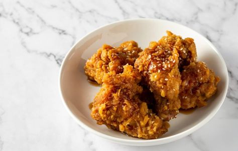 Honey Butter Fried Chicken Recipe - DIY Recipes Honey Butter Fried Chicken, Butter Fried Chicken, Fried Chicken Recipe, Fried Chicken Recipes, Toasted Sesame Seeds, Honey Butter, Diy Recipes, Butter Sauce, Recipe Images