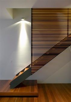 Screen on Pinterest Modern Stair Railing, Diy Staircase, Escalier Design, Staircase Decor, Stair Case, Stair Handrail, Modern Stairs, Lan Can, Interior Stairs