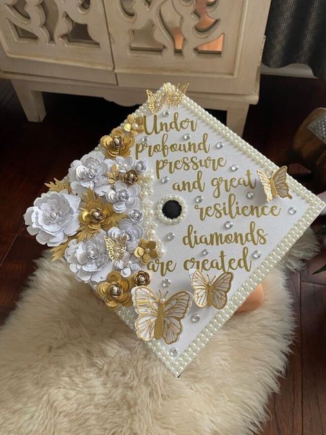 Grad Crown Ideas, Inspo For Graduation Caps, Prelaw Graduation Cap, Inspiring Graduation Caps, Thank You Graduation Cap, White Grad Cap Decoration, Cap Decoration Graduation Sunflower, Decorating Your Graduation Cap, Dominican Republic Graduation Cap