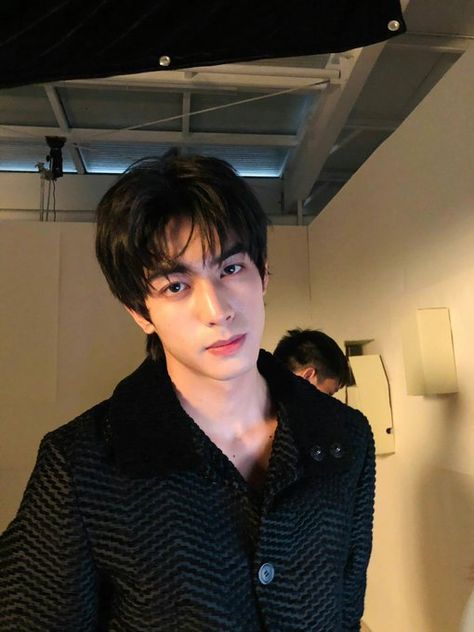 Song Weilong, C Drama, Song Wei Long, Handsome Actors, Kdrama Actors, Attractive People, Asian Boys, Boyfriend Pictures, Haircuts For Men