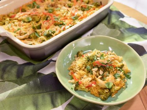 Curry Chicken Casserole, Thai Red Curry Chicken, Everyday Dinners, Red Curry Chicken, Food Network Chefs, Chicken Casserole Recipe, Greek Lemon Chicken, Spicy Thai, Chicken Recipes Casserole