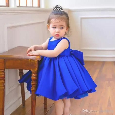 Blue Cute Flower Girls Dresses Jewel Sleeveless Pageant Gowns Satin With Big Bow Ruffle Knee Length Custom Made Birthday Party Dresses 2017 Beautiful Girl Dresses Beautiful Girls Dresses From Faithfully, $77.39| Dhgate.Com Bridal Dresses Mermaid, Flower Girl Dresses Blue, Kids Tutu, Pink Flower Girl Dresses, Trendy Wedding Dresses, Blue Wedding Dresses, Childrens Dress