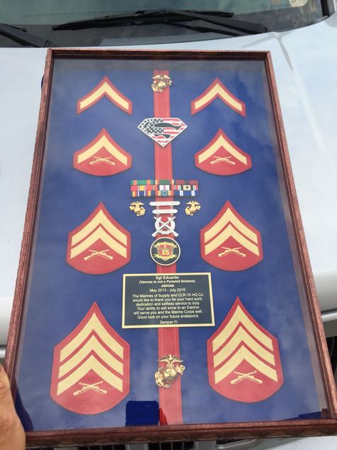 USMC shadow box for a Sergeant in my unit. Usmc Shadow Box Ideas, Usmc Plaque Ideas, Deployment Binder, Usmc Graduation, Usmc Recon, Marine Corps Retirement, Usmc Retirement, Retirement Plaque, Military Home Decor