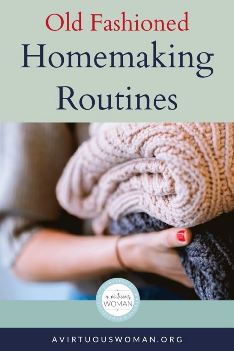 Old Fashioned Homemaking, Old Fashioned Crafts, Working Homemaker, Old Fashion Living, Farm Fashion Women, Selling Livestock, Homemaking Routine, Old Fashioned Woman, Old Fashioned Living