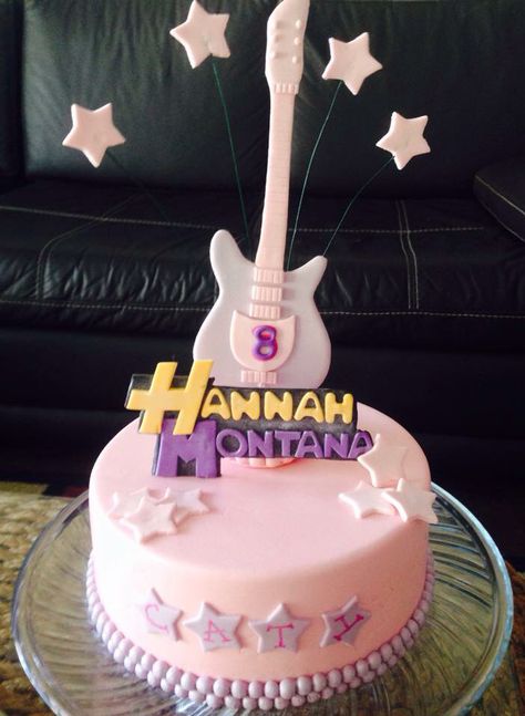 Hannah Montana Hannah Montana Birthday Cake, Hannah Montana Birthday Party, Hannah Montana Birthday, M&m Cake, 21st Bday Ideas, Angel Images, Fancy Nancy, Disney Birthday, Hannah Montana