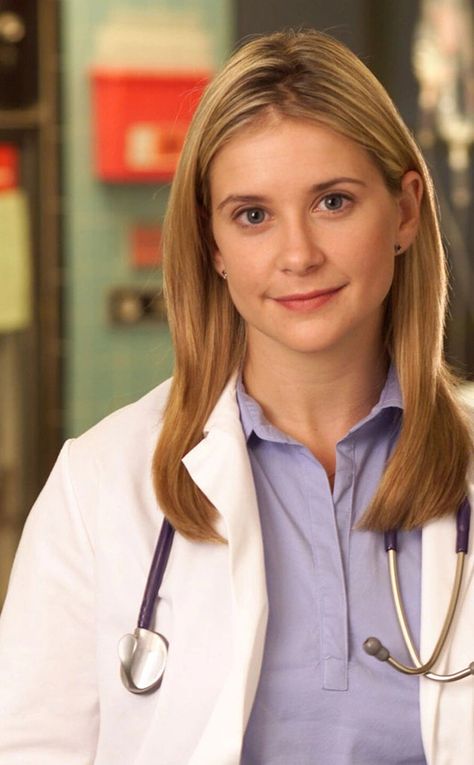 Kellie Martin, 90s Tv Shows, Tv Doctors, All In The Family, Emergency Room, Tv Girls, Tv Programmes, Girl Crushes, Classic Tv