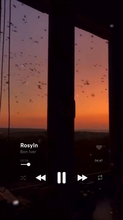 Roslyn Aesthetic, Video Aesthetic Music Songs, Music Aesthetic Videos, Spotify Wallpaper Aesthetic, Spotify Aesthetic Wallpaper, Music Videos Aesthetic, Aesthetic Music Wallpaper, Musica Aesthetic, Music Video Aesthetic