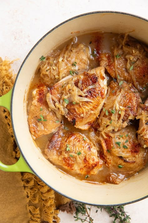 Creamy Caramelized Onion Chicken with creamy sauce. This simple recipe is perfect for weeknight meals. Dutch Oven Chicken, Onion Chicken, Chicken Entrees, Recipe Cover, Oven Chicken, Caramelized Onion, Health Dinner Recipes, Favorite Side Dish, Chicken Dishes Recipes