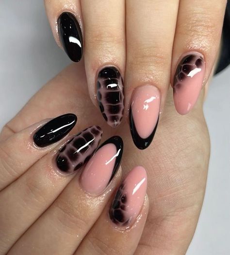 Rodeo Nails, Black Almond Nails, Punk Nails, Studded Nails, Simple Acrylic Nails, Almond Nails Designs, Pearl Nails, Nails Only, Short Acrylic Nails Designs