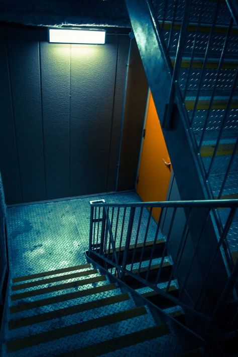 Stair Well, Bg Design, Cyberpunk City, Have Inspiration, Cinematic Photography, Dark Room, Blender 3d, Night Aesthetic, City Aesthetic