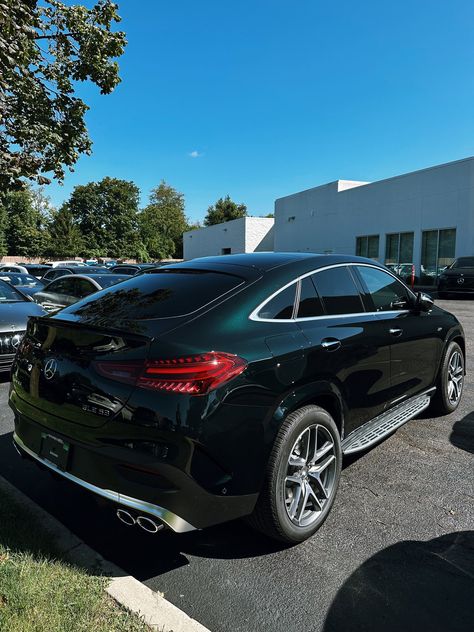 Emerald Green Car, Gle Coupe, Dark Green Aesthetic, Green Aesthetic, Emerald Green, Luxury Cars, Dark Green, Emerald, In This Moment