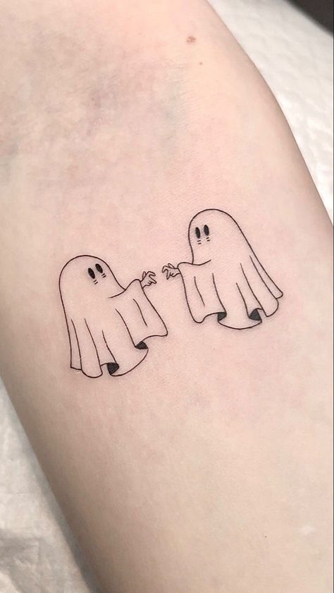 Cute Sister Tattoos, Ghost Tattoos, Friend Tattoos Small, Matching Bff Tattoos, Maching Tattoos, Cute Matching Tattoos, Matching Friend Tattoos, Small Matching Tattoos, Matching Best Friend Tattoos