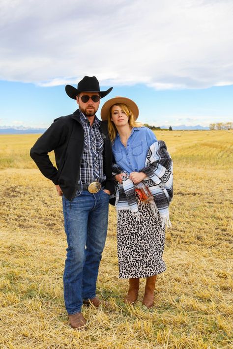 Beth Dutton and Rip Halloween Costume inspiration - Halloween costume - cowgirl and cowboy costumes - Couples costume ideas- Yellowstone Halloween Bath And Rip Costume, Yellowstone Rip And Beth, Yellowstone Halloween Costume, Beth Dutton Halloween Costume, Yellowstone Costume Ideas, Yellowstone Outfit Ideas, Marilyn Monroe Halloween Costume, Rip And Beth, Dorothy Halloween Costume