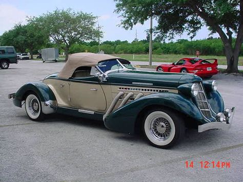 Auburn Boattail Speedster Duesenberg Car, Auburn Car, Chevy Classic, Cool Old Cars, Auto Retro, Antique Car, Cars Vintage, Old Classic Cars, Classic Cars Vintage