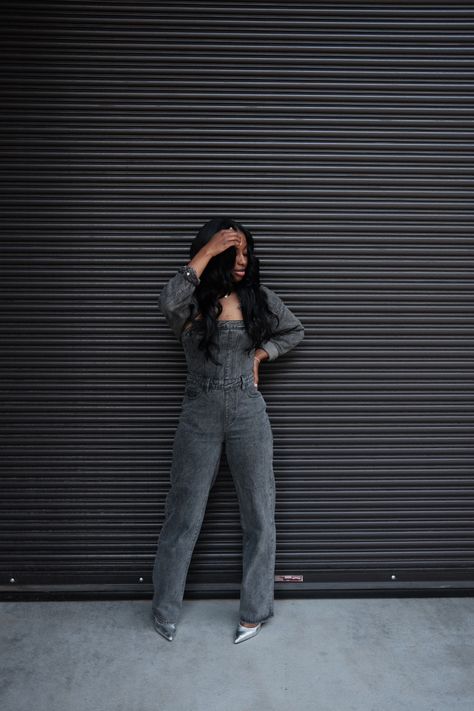 Black Denim Jumpsuit Outfit Black Women, Black Denim Jumpsuit Outfit, Denim Jumpsuit Outfit Black Women, Denim Romper Outfit, Romper Outfit Black, Black Denim Romper, Jumpsuit Outfit Black, Denim Jumpsuit Outfit, Curly Sew In