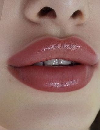 Russian Lips Filler, Desired Lips, Russian Lips, Thick Lips, Lips Inspiration, Botox Lips, Perfect Nose, Facial Fillers, Laneige Lip