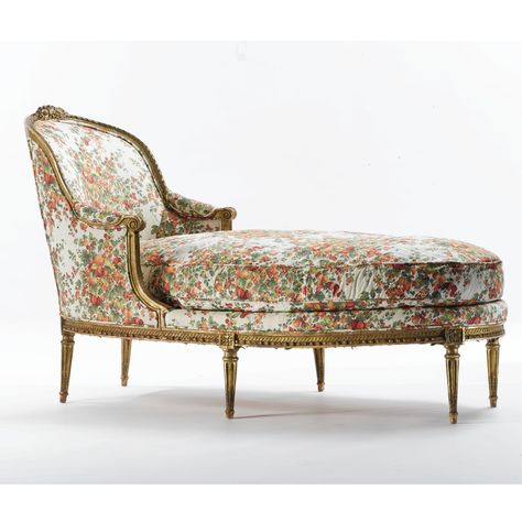 date unspecified A Louis XVI giltwood chaise longue last quarter 18th century Estimate   10,000 — 15,000  USD  LOT SOLD. 7,200 USD Carved Sofa, Victorian Sofa, Rustic Furniture Diy, Royal Furniture, Plans Architecture, Antique French Furniture, French Style Furniture, Grey Home Decor, Elegant Sofa