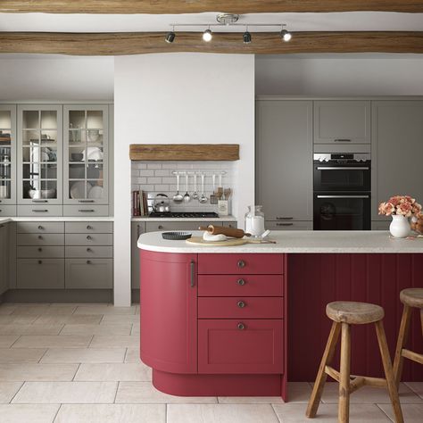 Red kitchen ideas – Want to know how to work this appetising hue into your space? xplore these inspiring examples of how to use red in a kitchen scheme Kitchen Trends 2021, Red Kitchen Island, Latest Kitchen Trends, Latest Kitchen Designs, Teal Kitchen, Kitchen Colour Schemes, Kitchen Design Trends, Kitchen Island Design, Red Kitchen