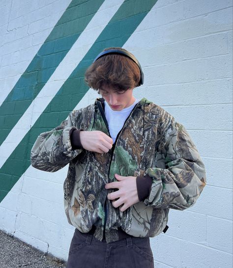 Realtree Camo Outfit, Camo Coat Outfit, Mens Camo Jacket Outfit, Realtree Outfits Men, Realtree Aesthetic, Camo Carhartt Jackets, Real Tree Jacket Outfit, Camo Fits Men, Camo Hoodie Outfit Men