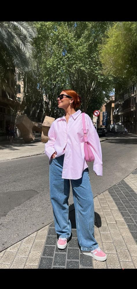 Pink Shirt Outfit Aesthetic, Pink Oversized Shirt Outfit, Summer Baggy Outfits, Pink Shirt Outfit, Oversized Shirt Outfit, Fresh Outfits, Effortlessly Chic Outfits, Warm Weather Outfits, Tomboy Style Outfits