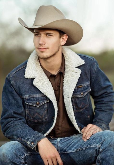 Follow @boots-and-cowboys and get more of the good stuff by joining Tumblr today. Dive in! Cowboy Outfit For Men Country, Country Outfits Men, Summer Western Outfits, Cowboy Outfit For Men, Country Mens Fashion, Cowboy Outfit, Western Photo, Western Outfits Men, Cowboys Men