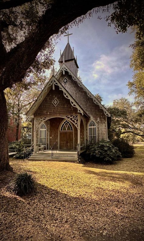 Pretty Church, Serving God, Old Country Churches, Country Churches, Church Pictures, Country Church, Old Churches, Rustic White, Greenhouses