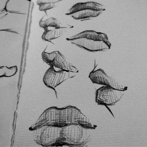 Lip Practice Drawing, Side Lips Sketch, Lizamilart Sketch, Nose Shading Drawing, Lips Reference Drawing, Lip Sketch, Drawing Lips, Lips Sketch, Human Sketch