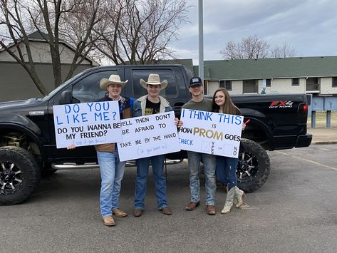 Truck Promposal, Country Prom Proposal, Sadies Poster Ideas, Hoco Promposal, Sadies Ideas, Promposal Ideas For Him, Cute Hoco Proposals, Homecoming Poster Ideas, Cute Promposals