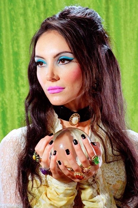 60s Witch Fashion, 60s Witch, 70s Witch, Anna Biller, The Love Witch Movie, Russ Meyer, The Love Witch, Samantha Robinson, 60s Vibe