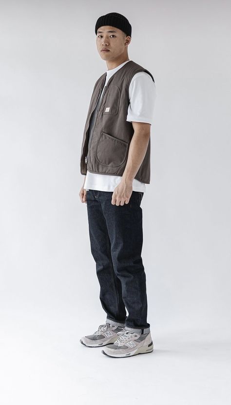 Men’s Vests Outfits, Patagonia Vest Outfit Men, Mens Vest Streetwear, Work Vest Outfits Men, Carhartt Gilet Outfit, Puffer Vest Outfit Men Streetwear, Tactical Vest Outfits Men, Mens Gilet Outfit, Male Vest Outfit