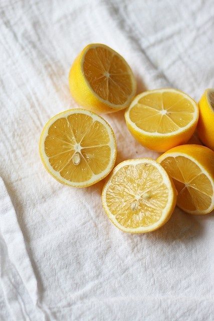 Simplicity Photography, Meyer Lemon, Coffee Breakfast, Yellow Aesthetic, Lemon Water, Foto Inspiration, Mellow Yellow, Stop Motion, Food Styling