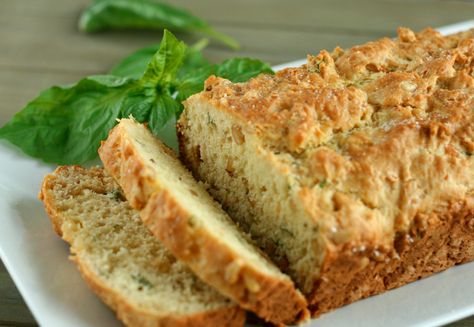 Basil Pesto Bread, Tastefully Simple Beer Bread, Pasta Bread, Pesto Bread, Real Bread, Savory Bread, Best Bread Recipe, Beer Bread, Bread Loaf