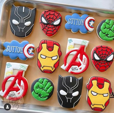 Iron Man Cupcakes, Iron Man Birthday Party, Avengers Cookies, Avengers Birthday Party Decorations, Iron Man Party, Superhero Cookies, Iron Man Birthday, Marvel Birthday Party, Marvel Party