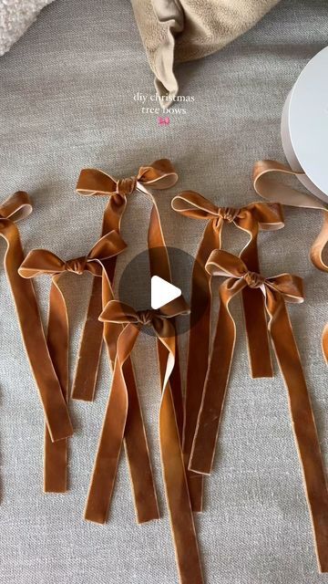 Jennifer Glufling on Instagram: "How I tied my christmas tree bows! 

Comment BOW below to receive a DM with the link to shop this post on my LTK ⬇ https://liketk.it/4WzBS 

#bowtutorial #christmastree #velvetbows #christmasideas #howtotieabow #ribbonbows" How To Tie Bow On Christmas Tree, How To Tie A Flat Bow With Ribbon, Mini Bows Diy How To Make, Ribbon On Stocking, How To Tie A Simple Bow For A Wreath, Velvet Christmas Bow Tutorial, Bows For Xmas Tree, Diy Christmas Bows For Tree, How To Make Pretty Bows With Ribbon