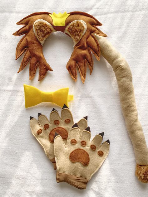 Diy Lion Tail, Simba Costume Diy, Diy Lion Costume Kids, Jungle Theme Costume, Diy Lion Costume, Lion Costume Diy, Felt Lion, Jungle Theme Party, Safari Costume